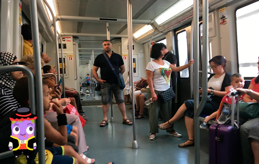 cuánto cuesta viajar a barcelona metro